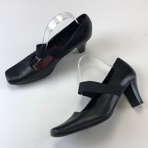 Aerosoles black leather square toe Mary Jane shoes size 10M elastic strap